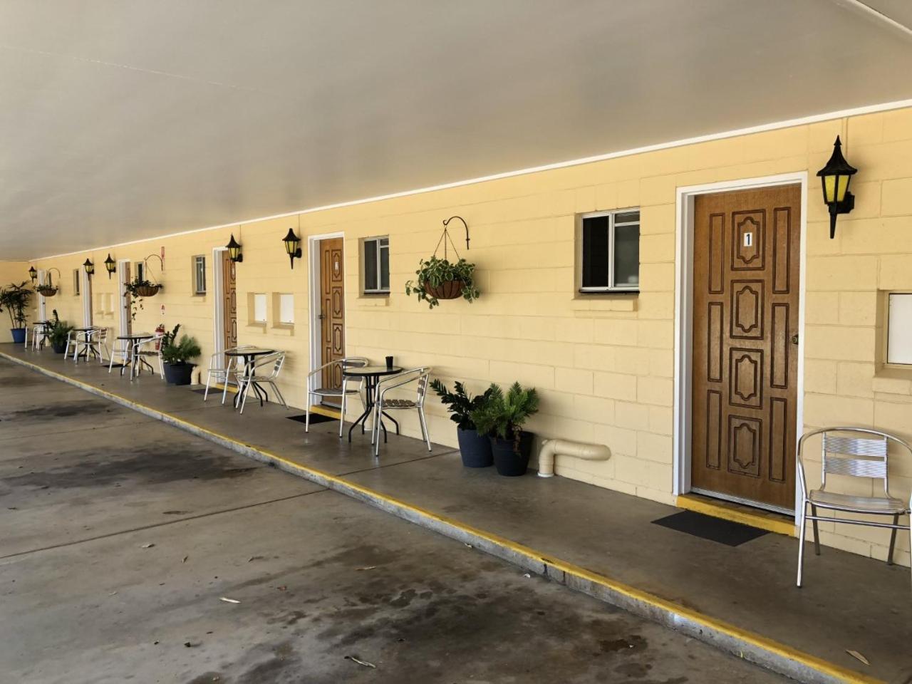 Bororen Hotel Motel מראה חיצוני תמונה