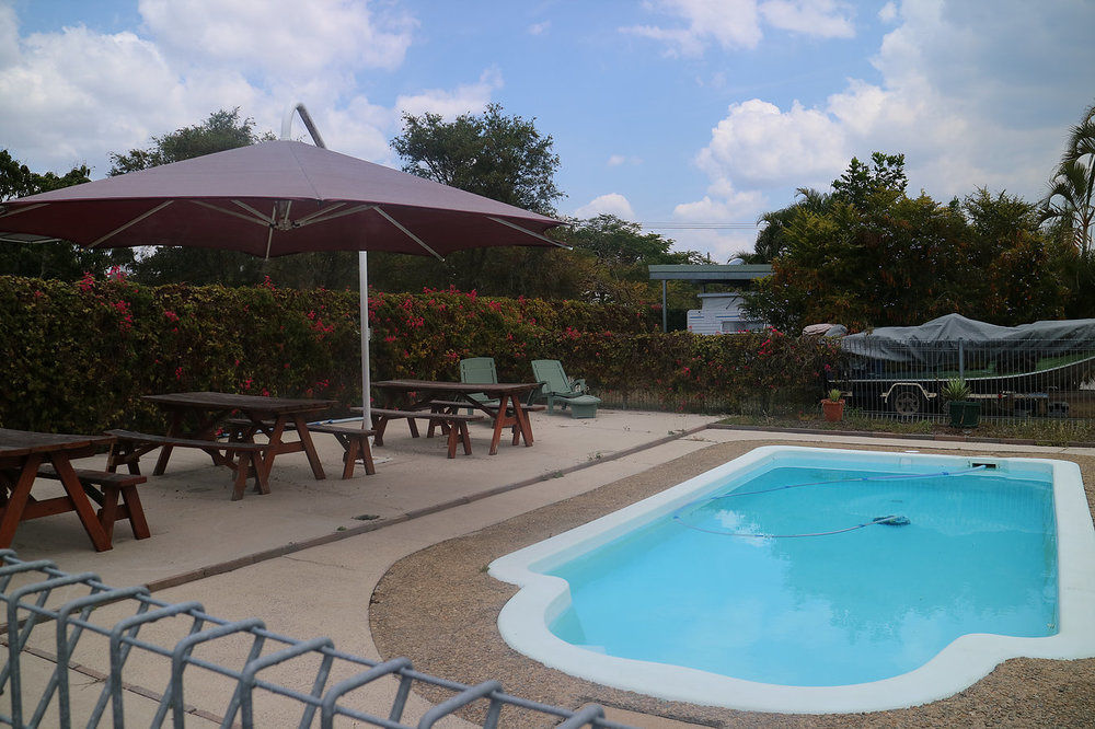 Bororen Hotel Motel מראה חיצוני תמונה